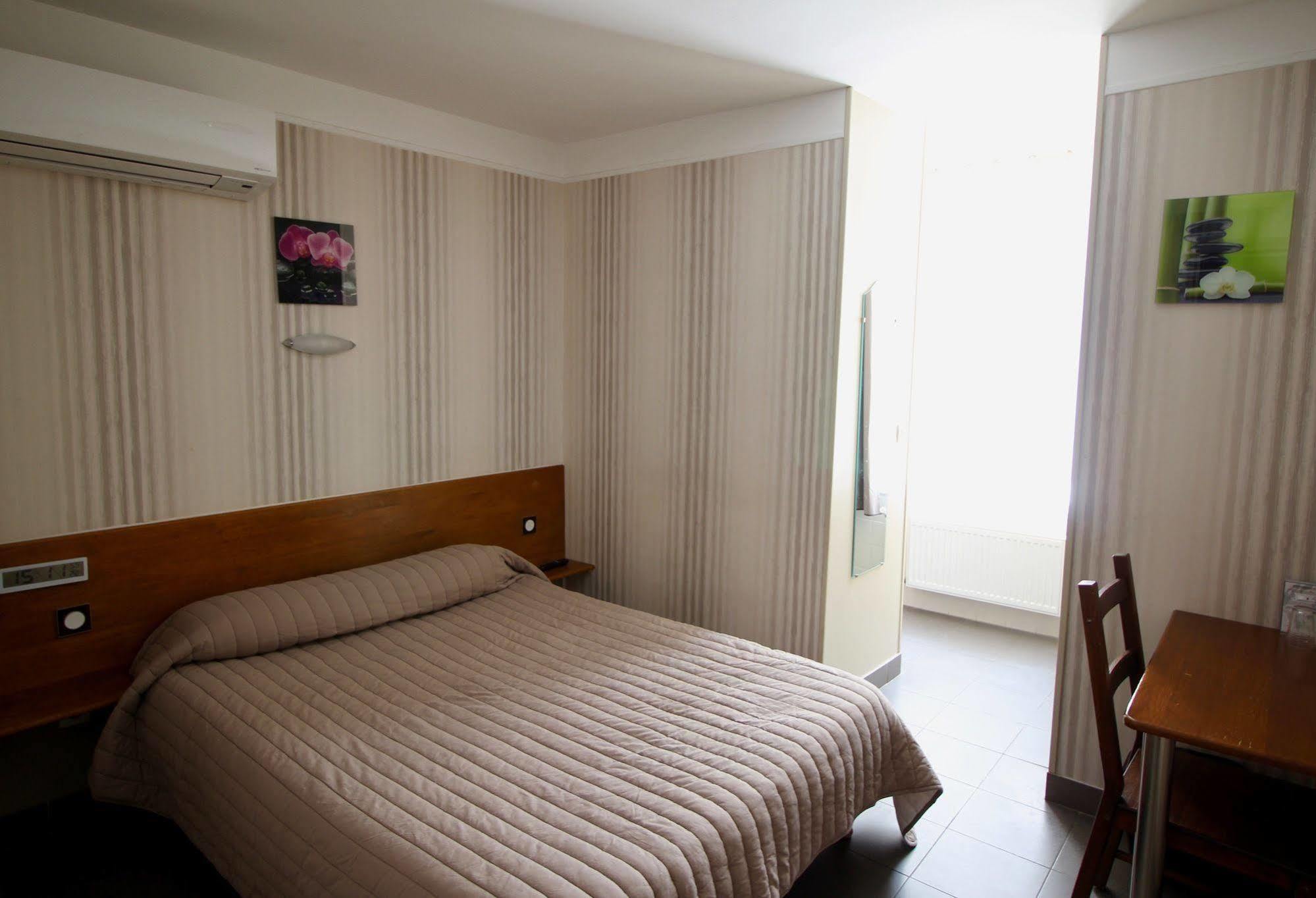 Des Pyrenees Hotel Paris