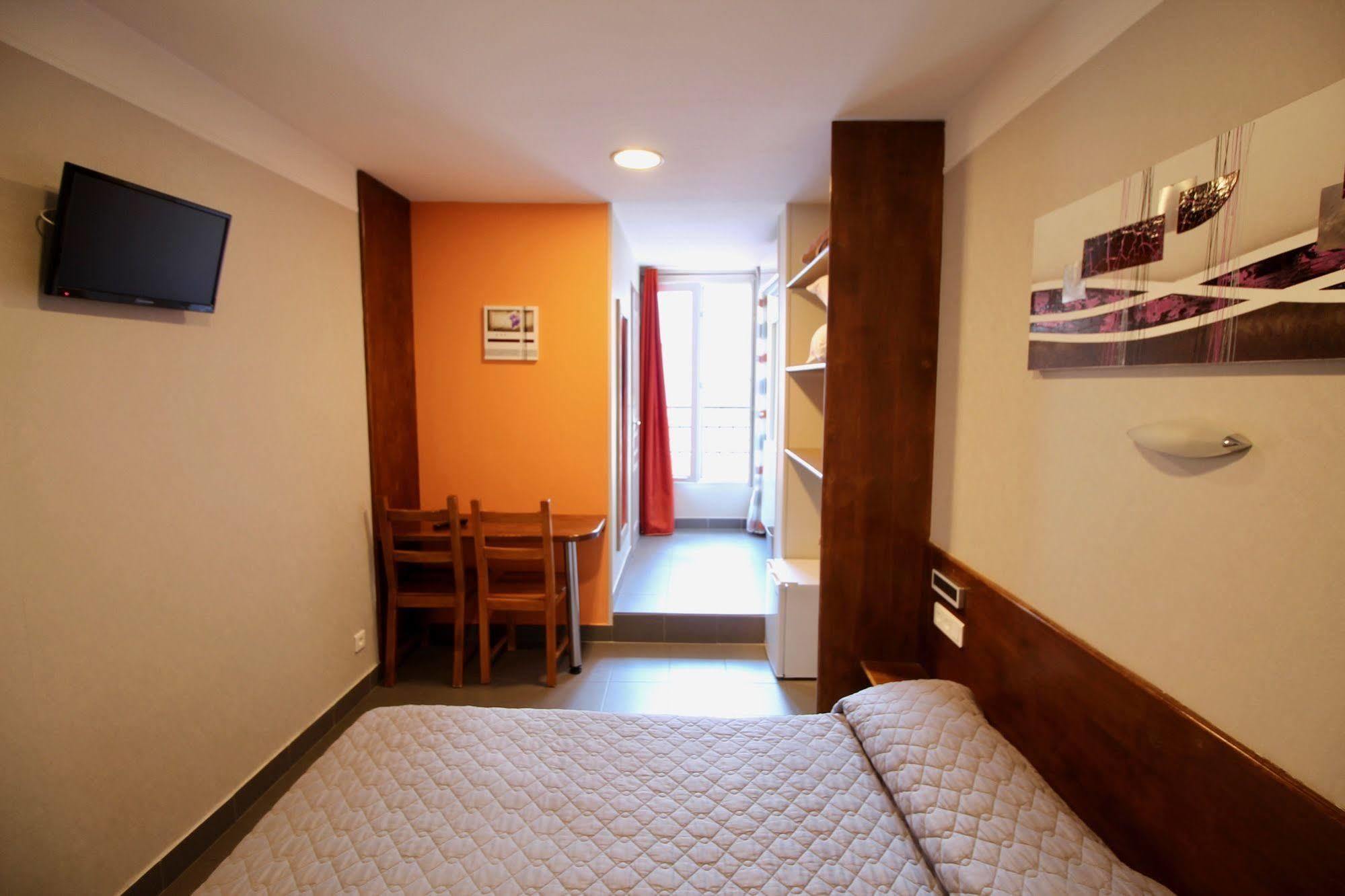 Des Pyrenees * Paris