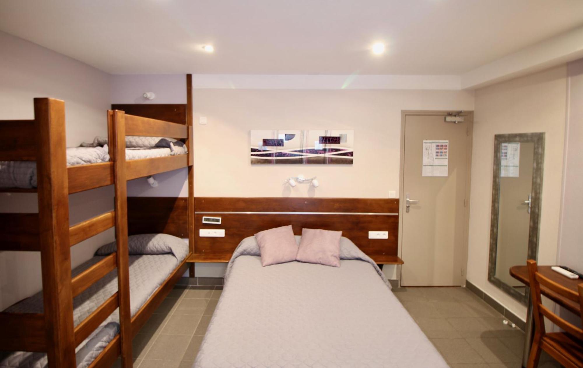 Des Pyrenees Hotel Paris