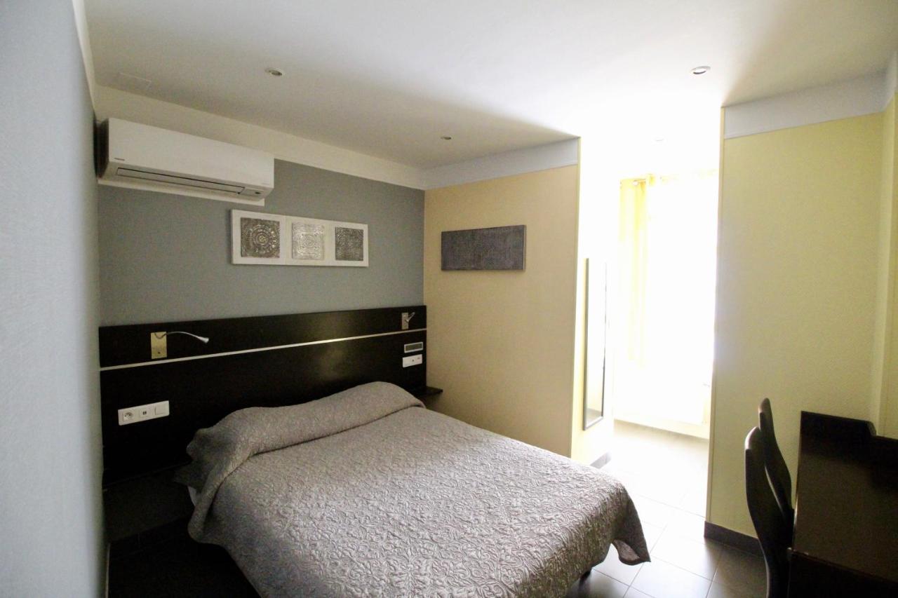 Des Pyrenees Hotel Paris